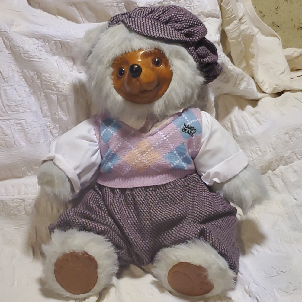Raikes Bears "Arnold"